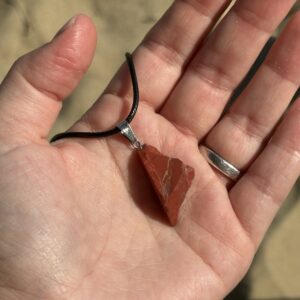 Collana gioiello con diaspro rosso